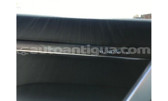 Buy Import Toyota Land Cruiser White Car in Import - Dubai in Antigua Buy Import Toyota Land Cruiser White Car in Import - Dubai in Antigua