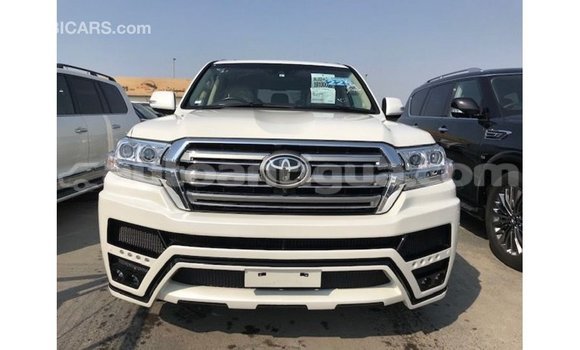 Buy Import Toyota Land Cruiser White Car in Import - Dubai in Antigua Buy Import Toyota Land Cruiser White Car in Import - Dubai in Antigua