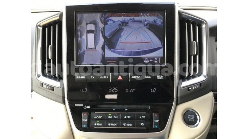 Big with watermark toyota land cruiser antigua import dubai 2289
