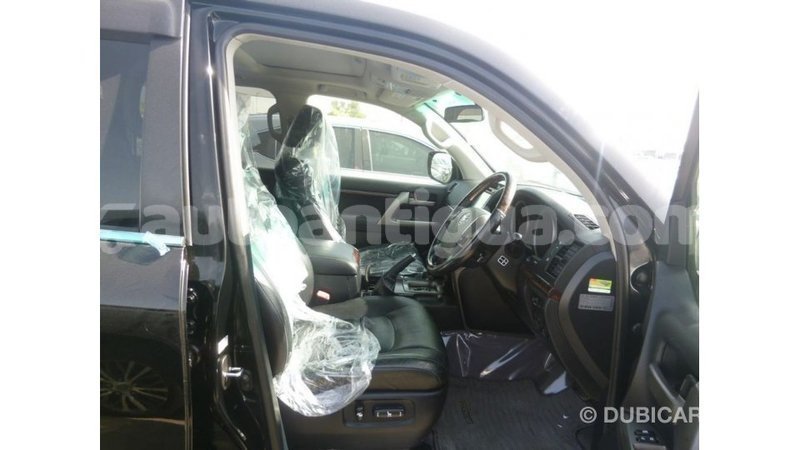 Big with watermark toyota land cruiser antigua import dubai 2293