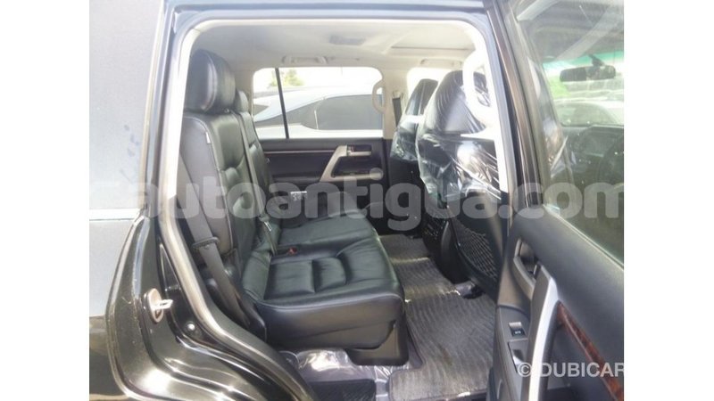 Big with watermark toyota land cruiser antigua import dubai 2293