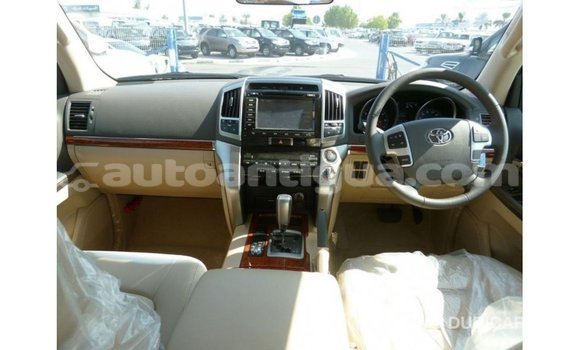 Buy Import Toyota Land Cruiser White Car in Import - Dubai in Antigua Buy Import Toyota Land Cruiser White Car in Import - Dubai in Antigua