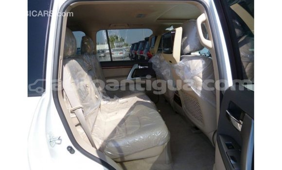 Buy Import Toyota Land Cruiser White Car in Import - Dubai in Antigua Buy Import Toyota Land Cruiser White Car in Import - Dubai in Antigua