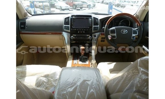 Buy Import Toyota Land Cruiser White Car in Import - Dubai in Antigua Buy Import Toyota Land Cruiser White Car in Import - Dubai in Antigua