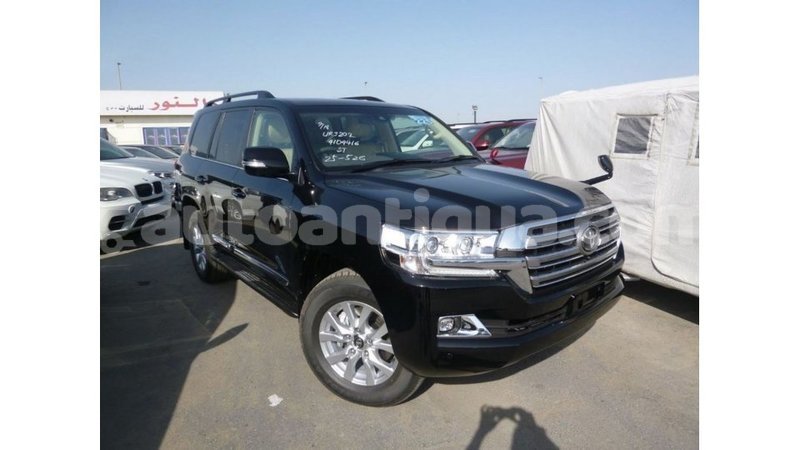 Big with watermark toyota land cruiser antigua import dubai 2308