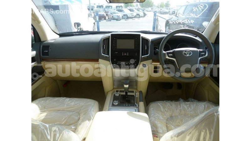 Big with watermark toyota land cruiser antigua import dubai 2308