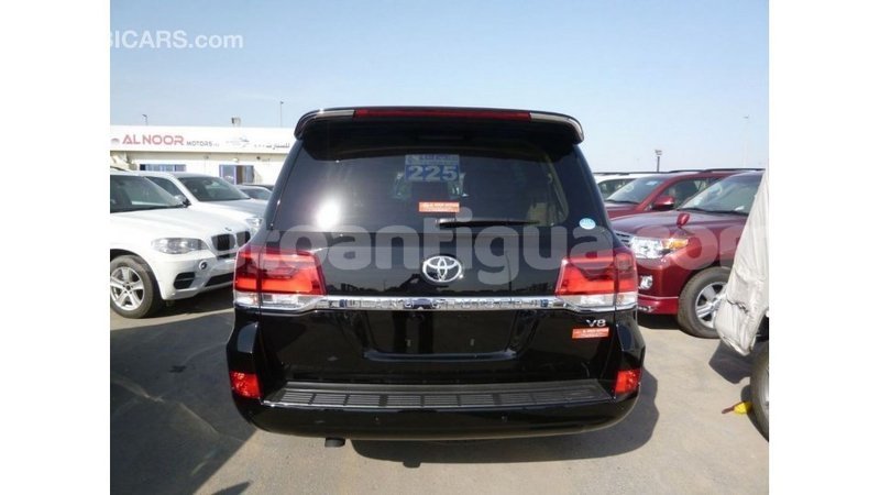 Big with watermark toyota land cruiser antigua import dubai 2308