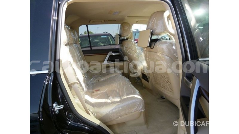 Big with watermark toyota land cruiser antigua import dubai 2308