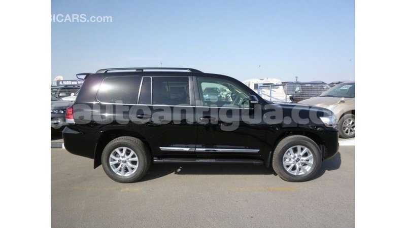 Big with watermark toyota land cruiser antigua import dubai 2308