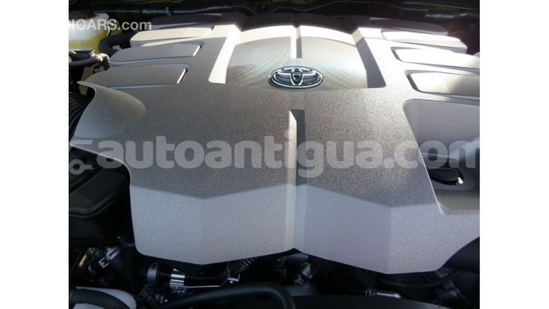 Big with watermark toyota land cruiser antigua import dubai 2308