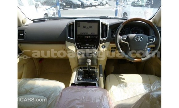 Buy Import Toyota Land Cruiser White Car in Import - Dubai in Antigua Buy Import Toyota Land Cruiser White Car in Import - Dubai in Antigua