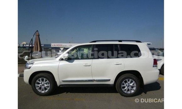 Buy Import Toyota Land Cruiser White Car in Import - Dubai in Antigua Buy Import Toyota Land Cruiser White Car in Import - Dubai in Antigua