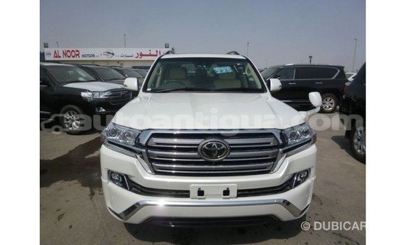 Buy Import Toyota Land Cruiser White Car in Import - Dubai in Antigua Buy Import Toyota Land Cruiser White Car in Import - Dubai in Antigua
