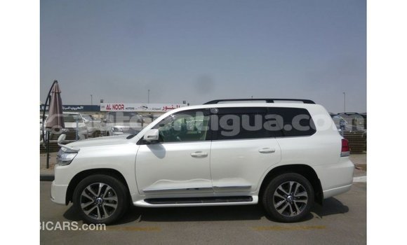 Buy Import Toyota Land Cruiser White Car in Import - Dubai in Antigua Buy Import Toyota Land Cruiser White Car in Import - Dubai in Antigua
