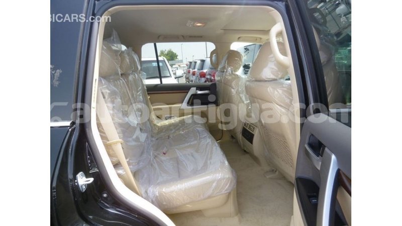 Big with watermark toyota land cruiser antigua import dubai 2320