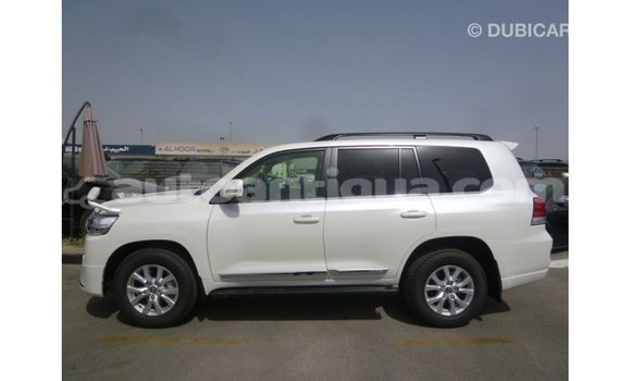 Buy Import Toyota Land Cruiser White Car in Import - Dubai in Antigua Buy Import Toyota Land Cruiser White Car in Import - Dubai in Antigua