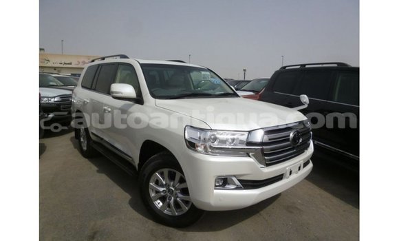 Buy Import Toyota Land Cruiser White Car in Import - Dubai in Antigua Buy Import Toyota Land Cruiser White Car in Import - Dubai in Antigua