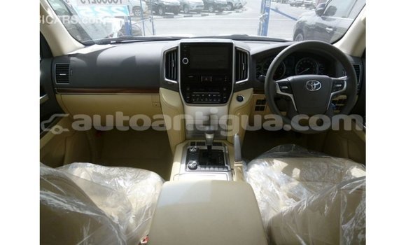 Buy Import Toyota Land Cruiser White Car in Import - Dubai in Antigua Buy Import Toyota Land Cruiser White Car in Import - Dubai in Antigua