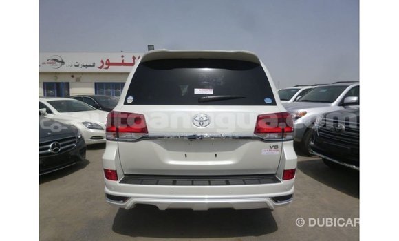 Buy Import Toyota Land Cruiser White Car in Import - Dubai in Antigua Buy Import Toyota Land Cruiser White Car in Import - Dubai in Antigua