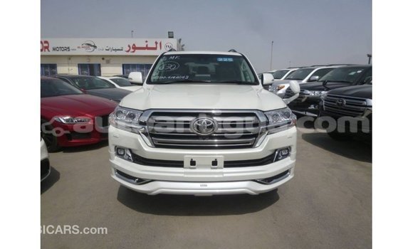 Buy Import Toyota Land Cruiser White Car in Import - Dubai in Antigua Buy Import Toyota Land Cruiser White Car in Import - Dubai in Antigua