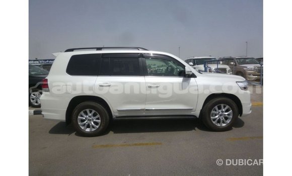 Buy Import Toyota Land Cruiser White Car in Import - Dubai in Antigua Buy Import Toyota Land Cruiser White Car in Import - Dubai in Antigua