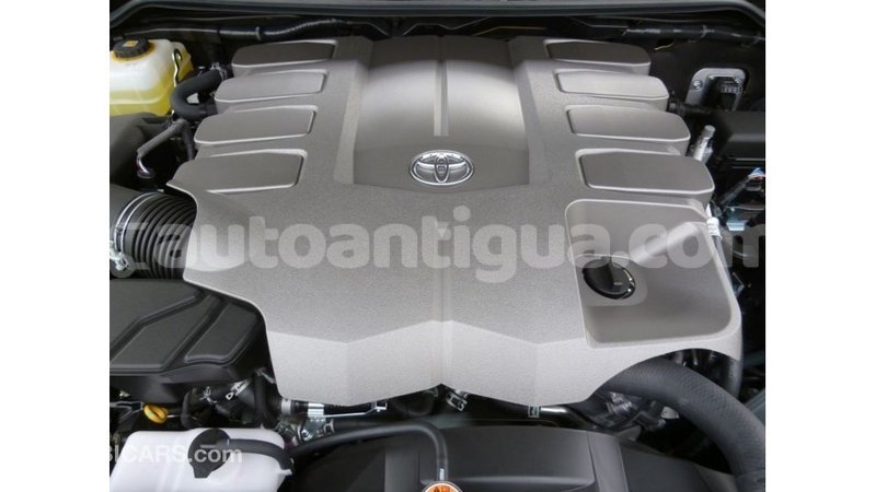 Big with watermark toyota land cruiser antigua import dubai 2336