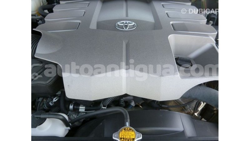 Big with watermark toyota land cruiser antigua import dubai 2339