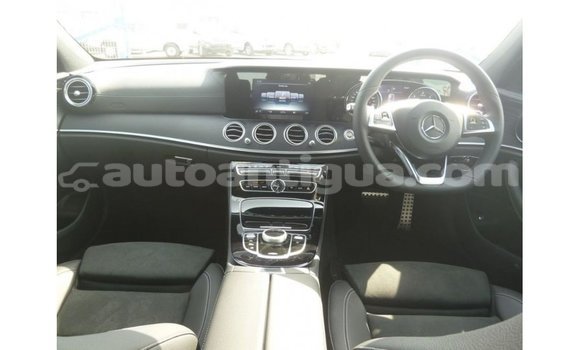 Buy Import Mercedes-Benz 190 (W201) Black Car in Import - Dubai in Antigua Buy Import Mercedes-Benz 190 (W201) Black Car in Import - Dubai in Antigua