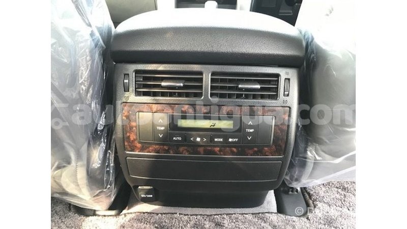 Big with watermark toyota land cruiser antigua import dubai 2352