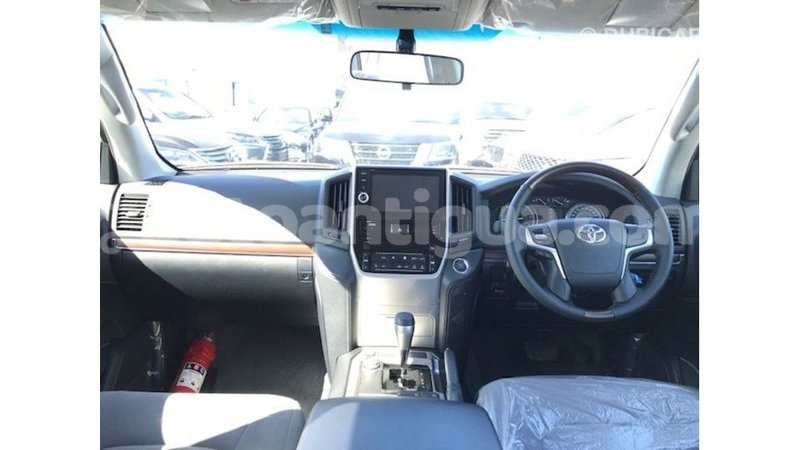 Big with watermark toyota land cruiser antigua import dubai 2353