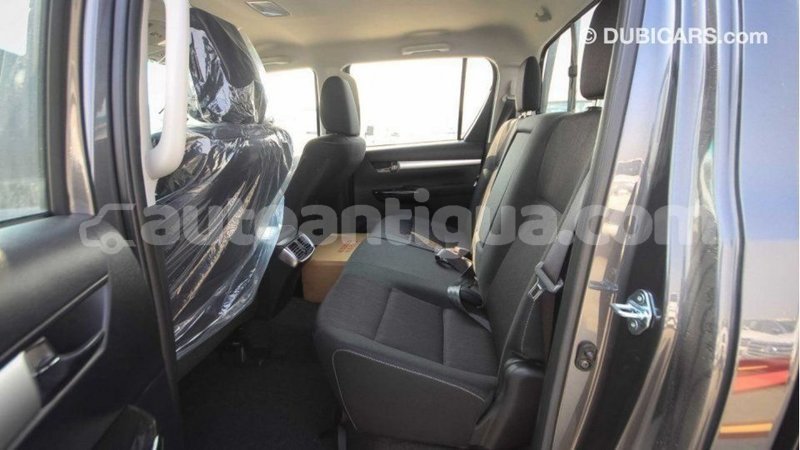 Big with watermark toyota hilux antigua import dubai 2356
