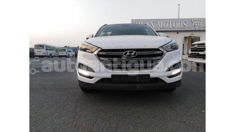 Big with watermark hyundai tucson antigua import dubai 2358