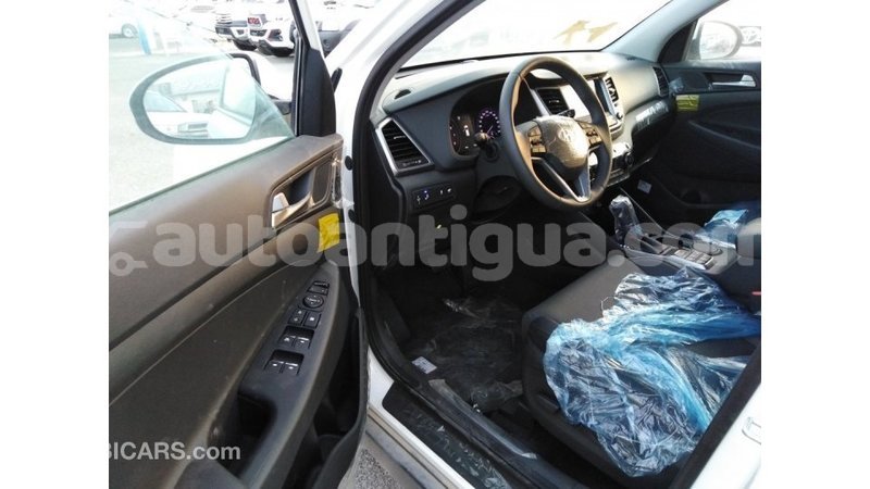 Big with watermark hyundai tucson antigua import dubai 2358