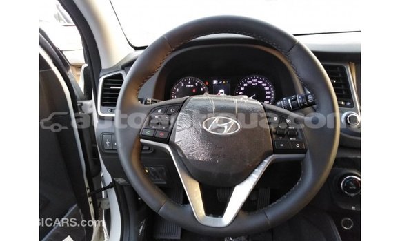 Buy Import Hyundai Tucson White Car in Import - Dubai in Antigua Buy Import Hyundai Tucson White Car in Import - Dubai in Antigua