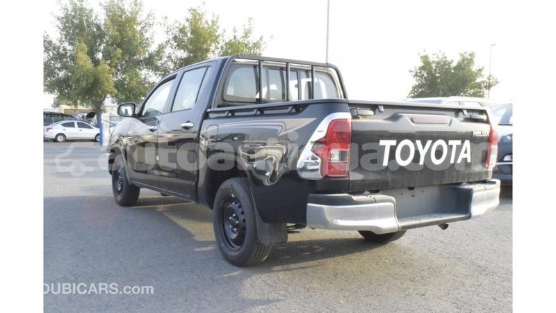 Big with watermark toyota hilux antigua import dubai 2359