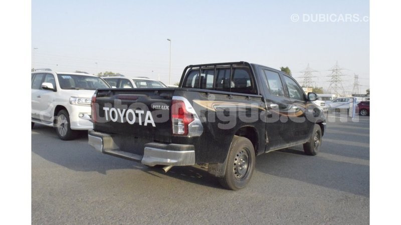 Big with watermark toyota hilux antigua import dubai 2359