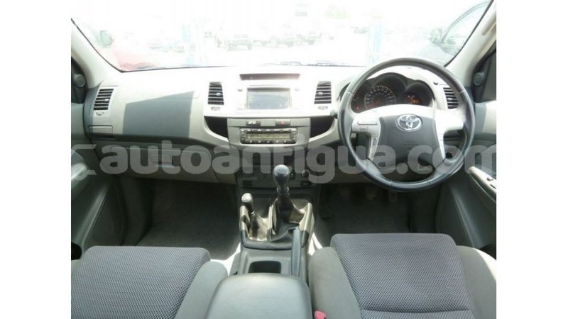 Big with watermark toyota hilux antigua import dubai 2368