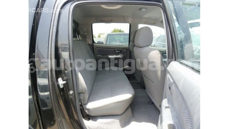 Big with watermark toyota hilux antigua import dubai 2368