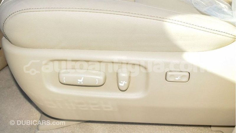 Big with watermark toyota land cruiser antigua import dubai 2371