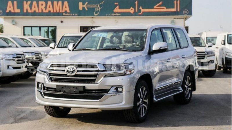 Big with watermark toyota land cruiser antigua import dubai 2372