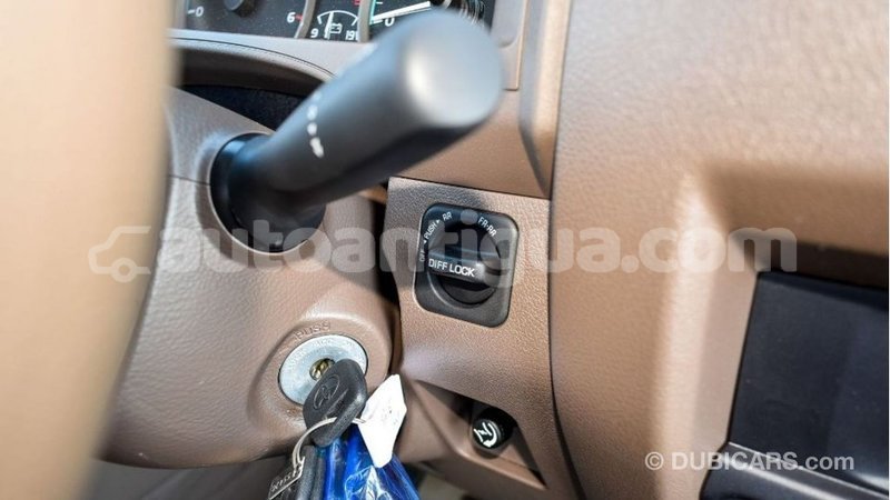 Big with watermark toyota land cruiser antigua import dubai 2375