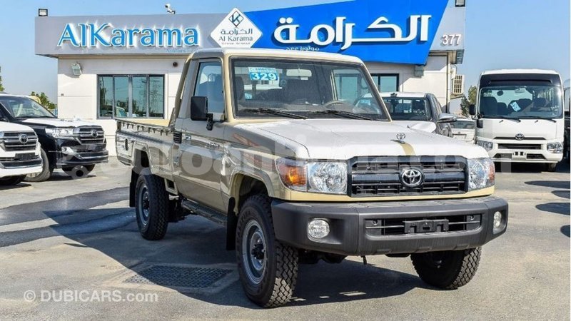 Big with watermark toyota land cruiser antigua import dubai 2378
