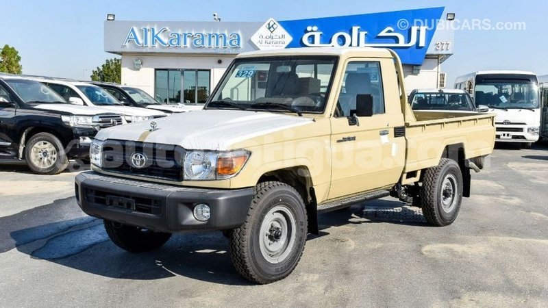 Big with watermark toyota land cruiser antigua import dubai 2378