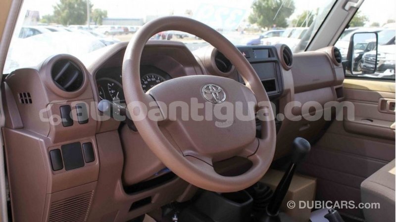 Big with watermark toyota land cruiser antigua import dubai 2380