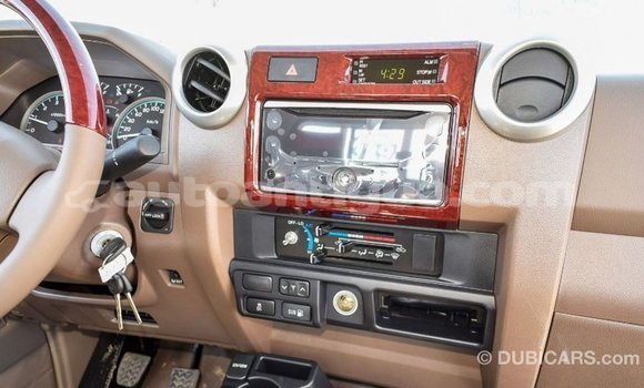 Buy Import Toyota Land Cruiser Beige Car in Import - Dubai in Antigua Buy Import Toyota Land Cruiser Beige Car in Import - Dubai in Antigua