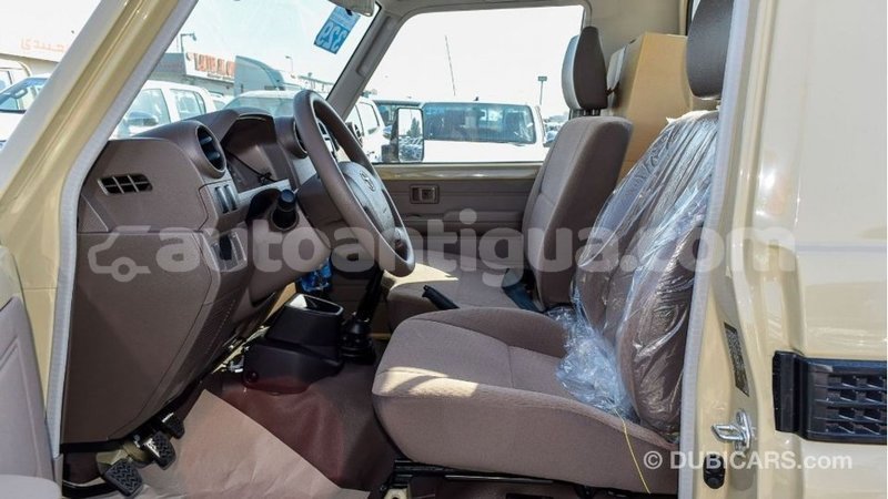 Big with watermark toyota land cruiser antigua import dubai 2383