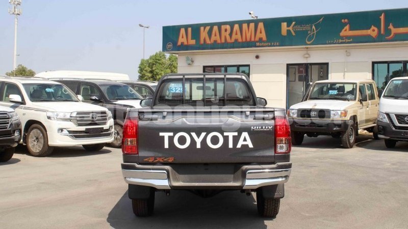 Big with watermark toyota hilux antigua import dubai 2384