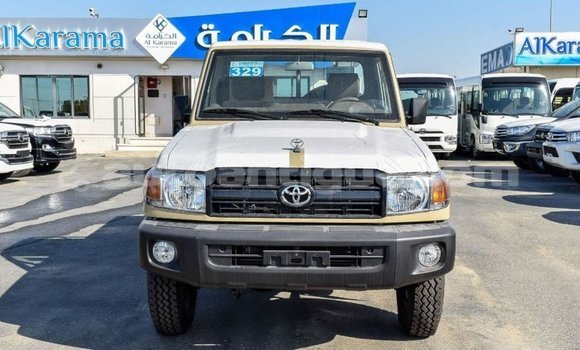 Buy Import Toyota Land Cruiser Beige Car in Import - Dubai in Antigua Buy Import Toyota Land Cruiser Beige Car in Import - Dubai in Antigua
