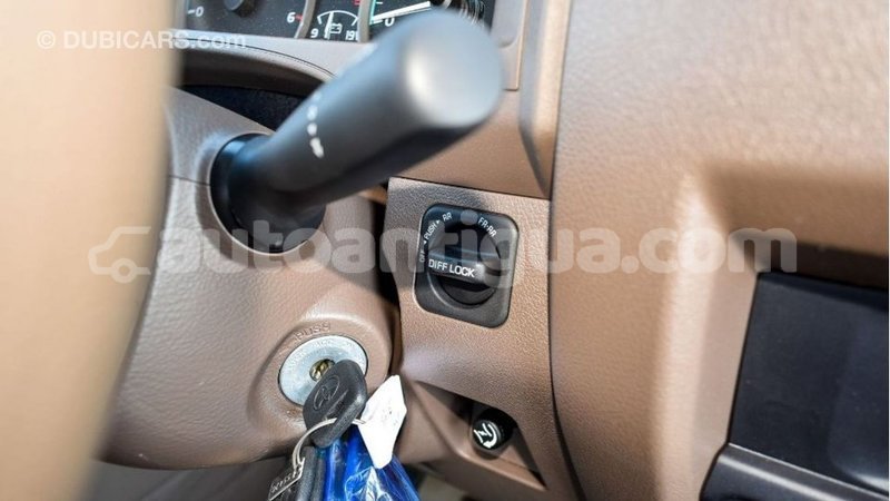 Big with watermark toyota land cruiser antigua import dubai 2389