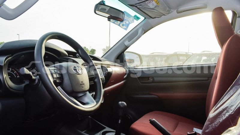 Big with watermark toyota hilux antigua import dubai 2394